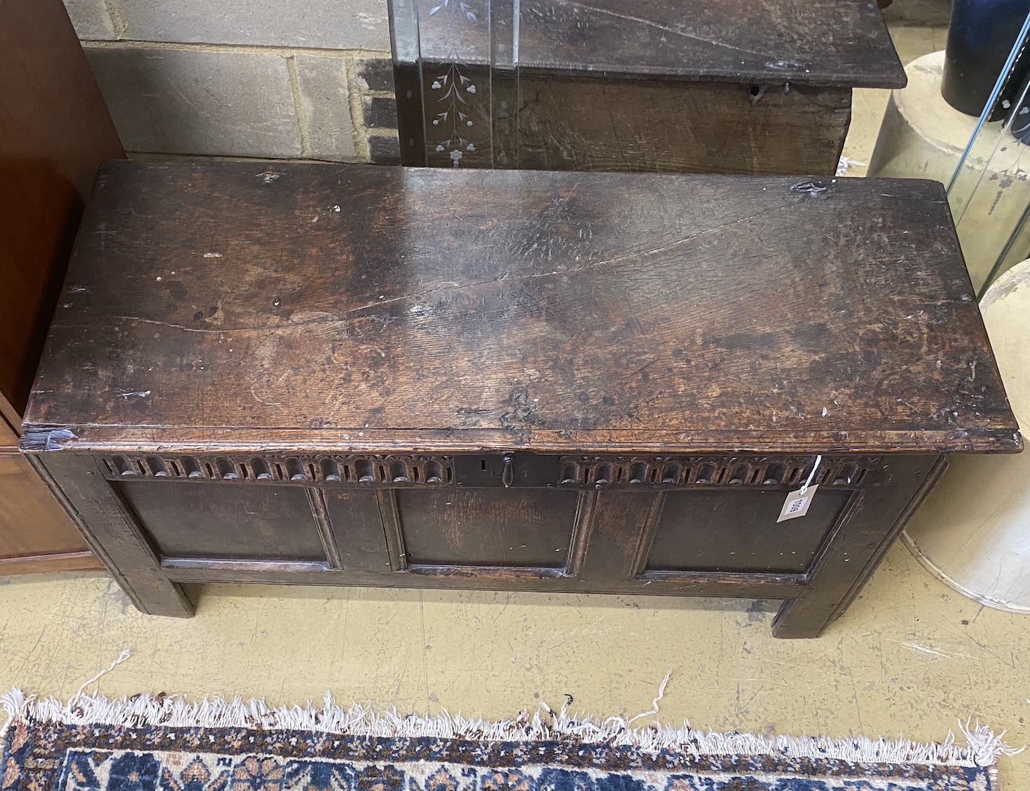 A late 17th / early 18th century oak coffer, length 104cm, depth 40cm, height 55cm